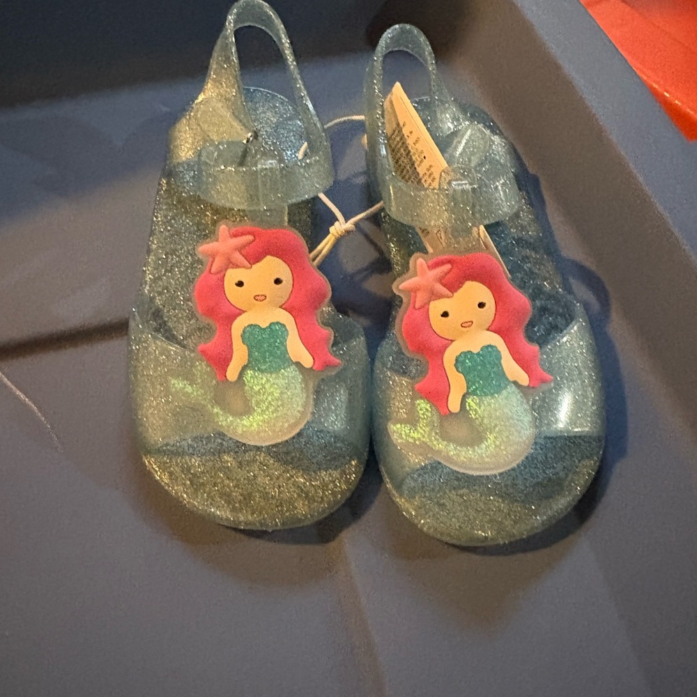 NWT Old Navy Toddler Jellies